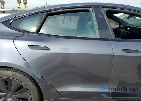 2021 Tesla Model S from USA, damaged, VIN 5YJSA1E5XMF439262